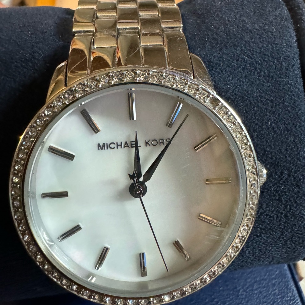 Michael kors diamond bezel metal watch in great condition